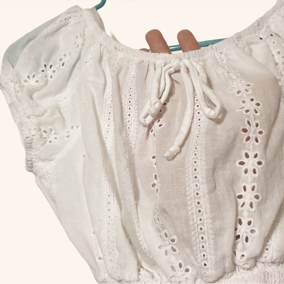 Love J Eyelet Crop Top - Picture 4 of 7
